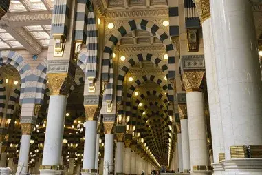 5 Star 7 Nights Dec Umrah Package