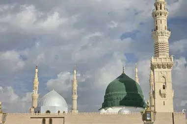 4 Star 14 Nights January Umrah Package