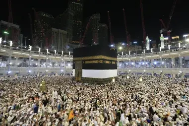 4 Star 12 Nights Easter Holidays Umrah Package