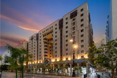 04 Star 10 Nights May Umrah Packages